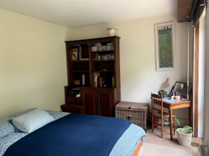 Maison atypique de plain pied en centre ville avec jardin