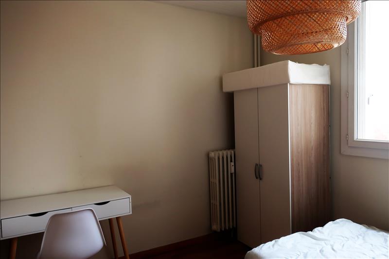 Chambre en colocation - 3e étage - 9,80 m2 - 